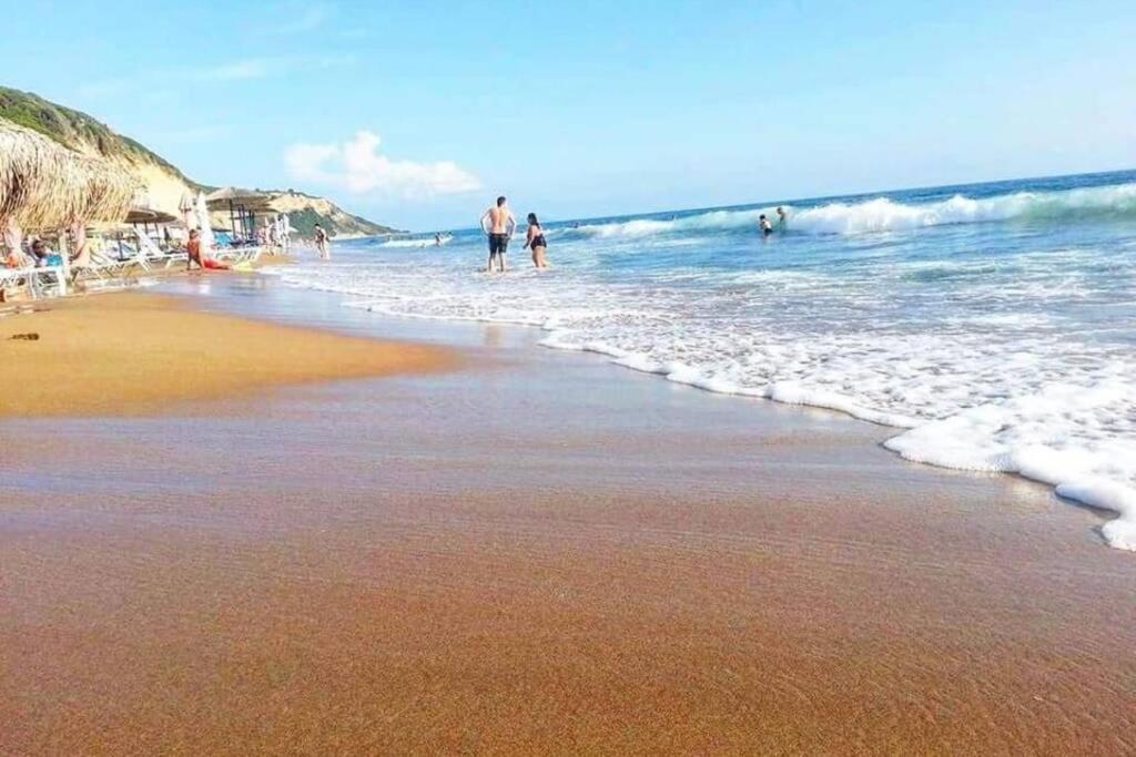 Apartment Wave Marathiás