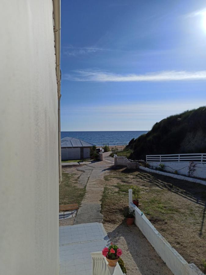 Wave Apartment Marathiás